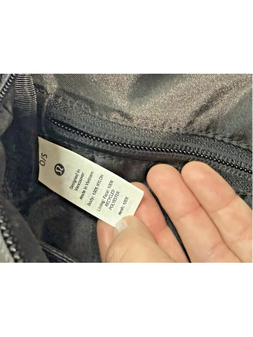 Lululemon City Adventurer Belt Bag 2.5L Silver Tone Hardware Black new